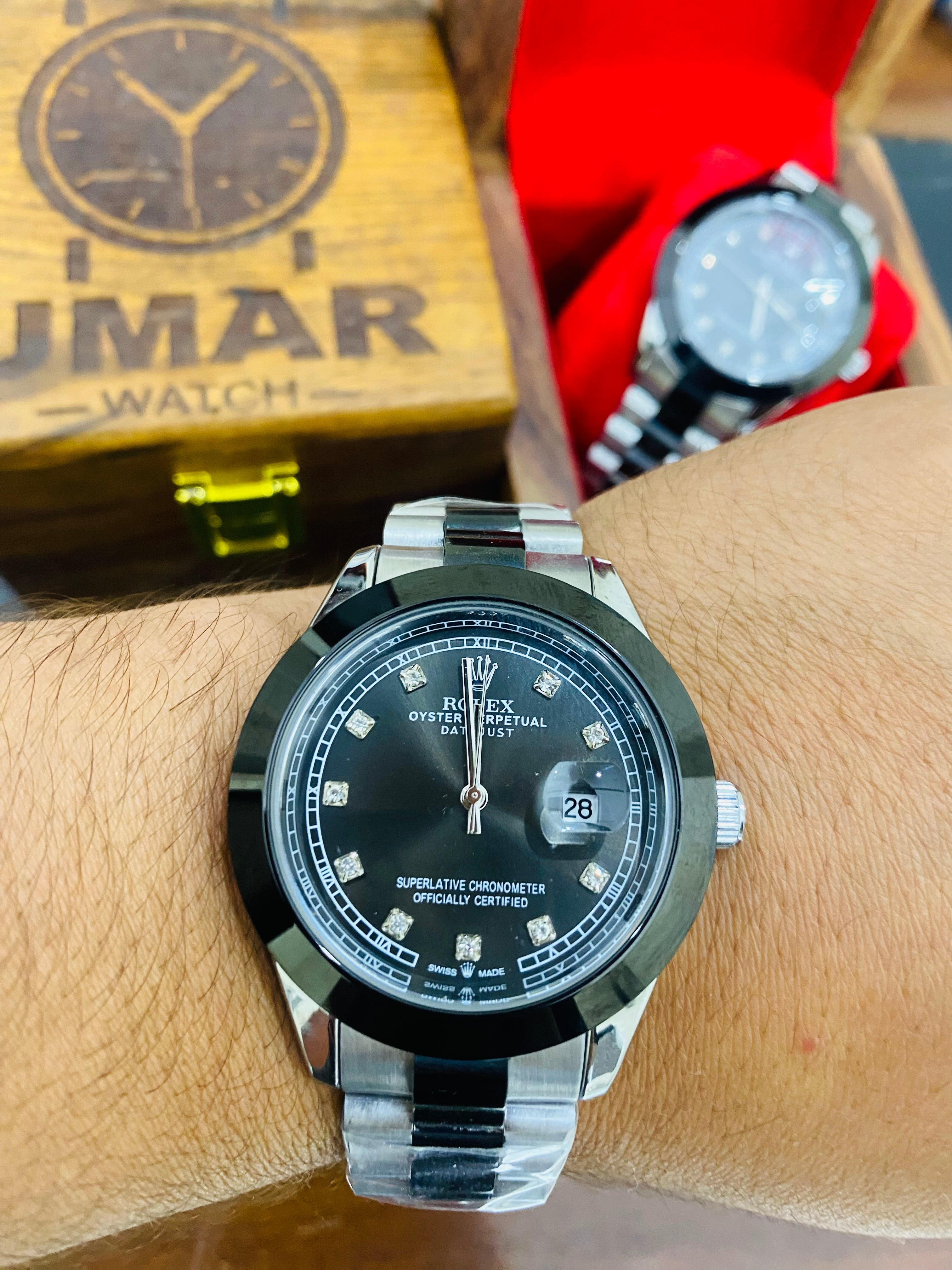 Silver Black Tow Tone Stone Model with Date Function Premium quality