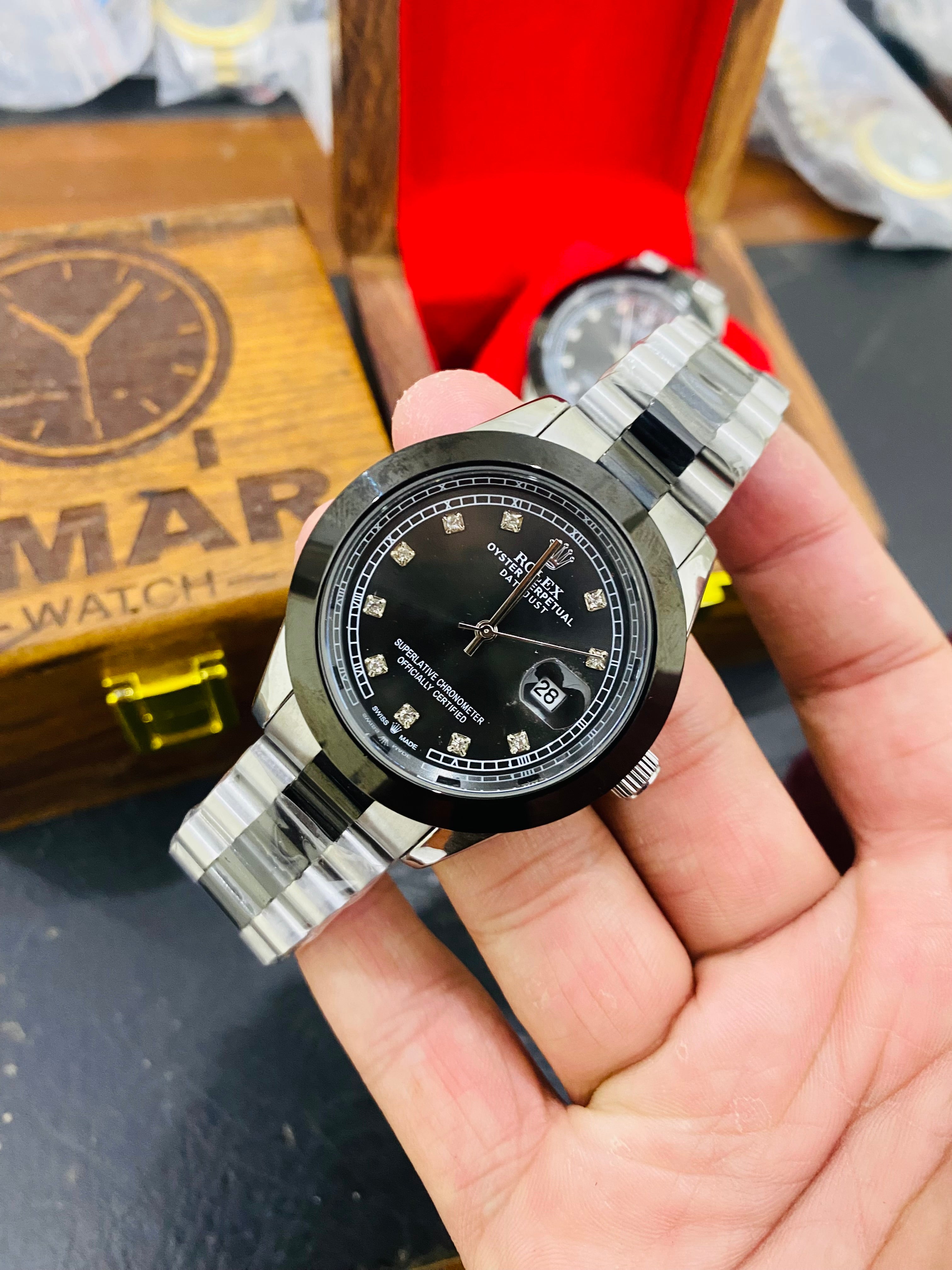 Silver Black Tow Tone Stone Model with Date Function Premium quality