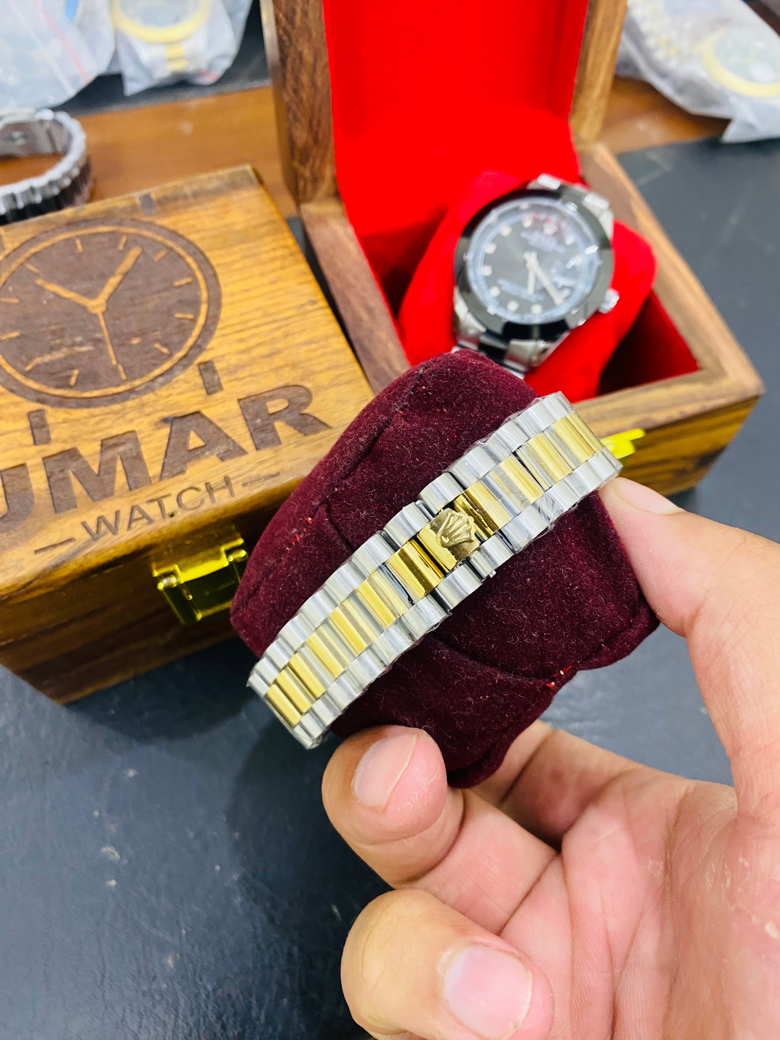 Stone Model  With Day Date Function