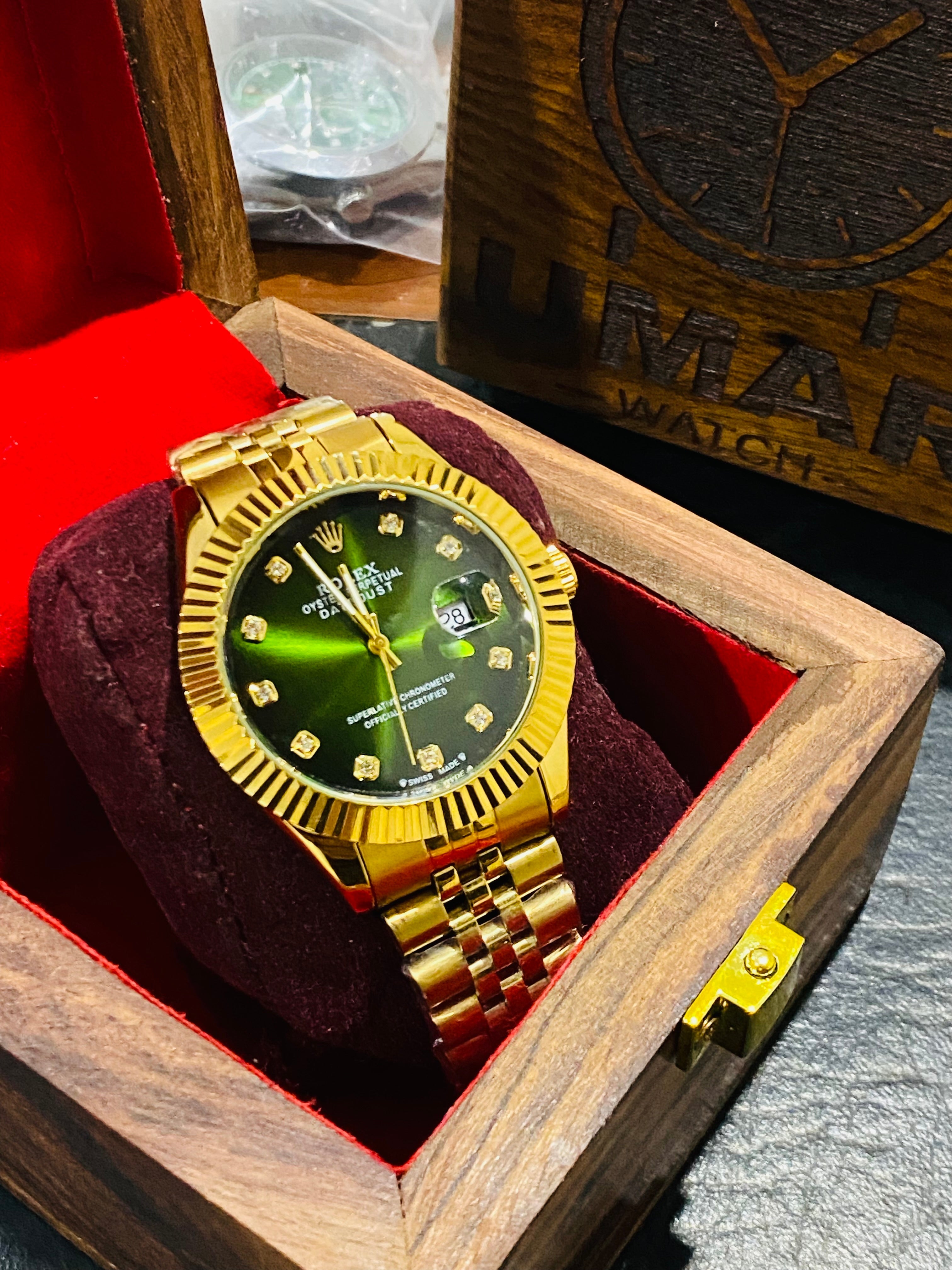 Golden Green Stone Model With Date Function