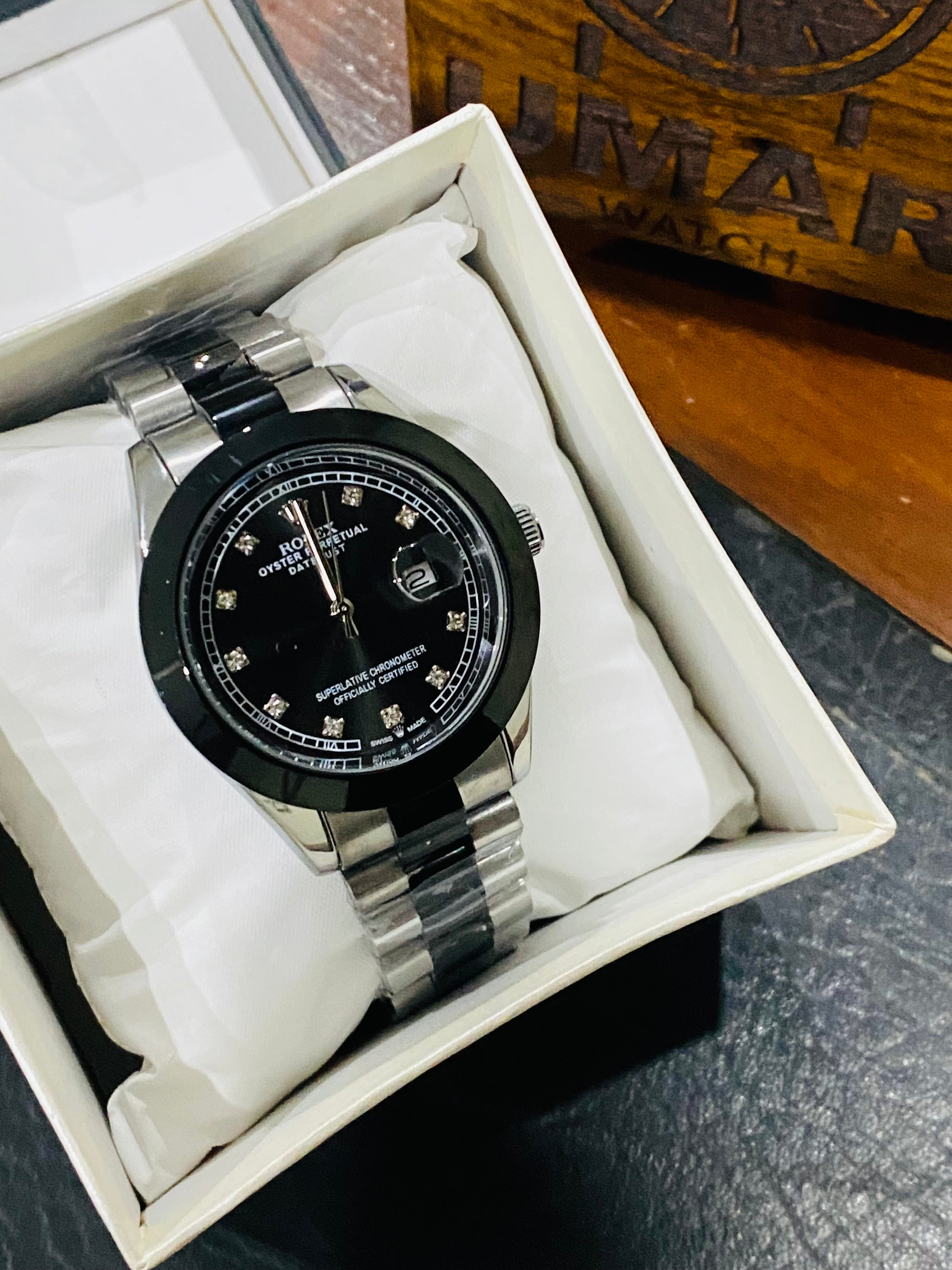 Silver Black Tow Tone Stone Model with Date Function Premium quality