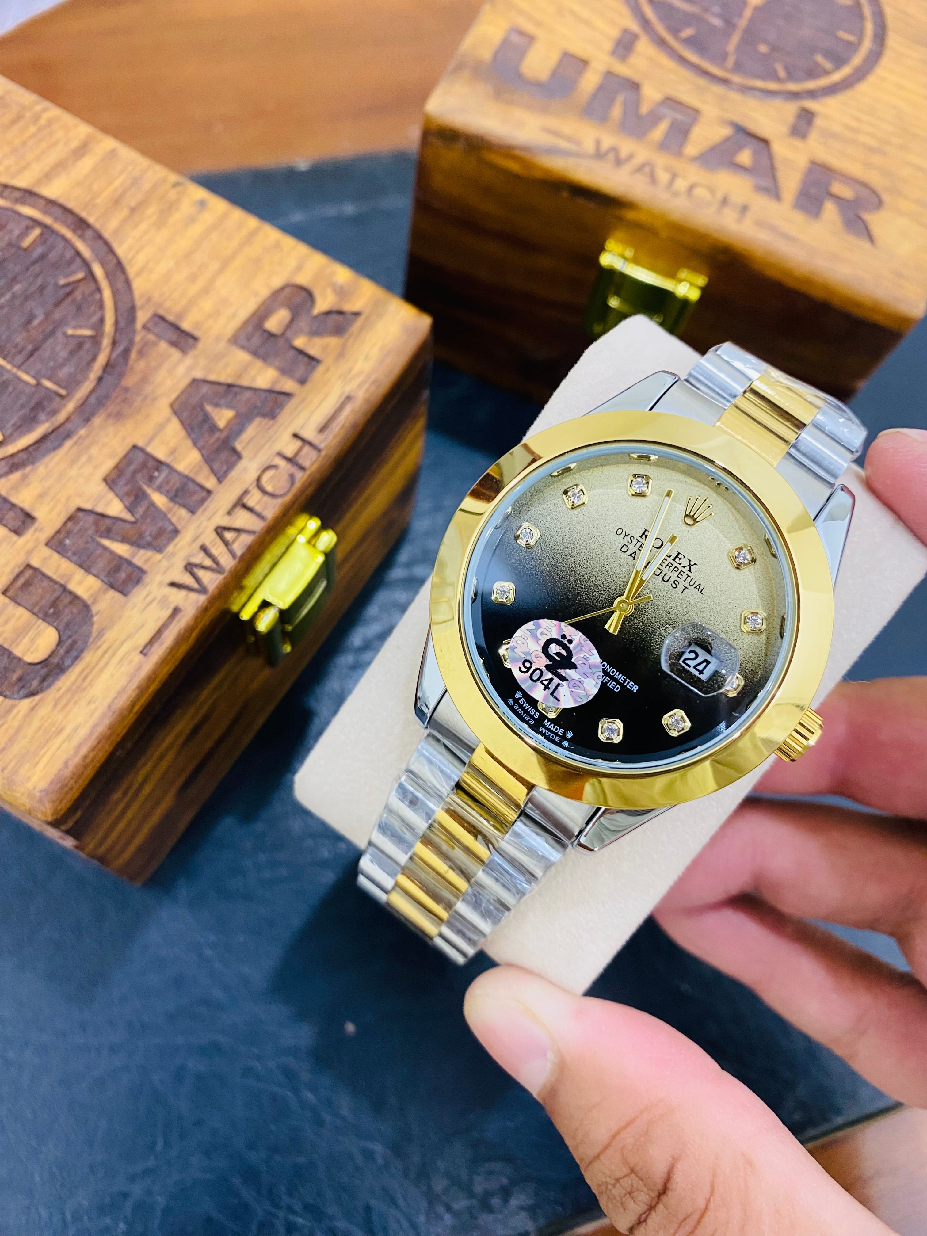 Tow Color Dial New model With Date Function Best Finishing