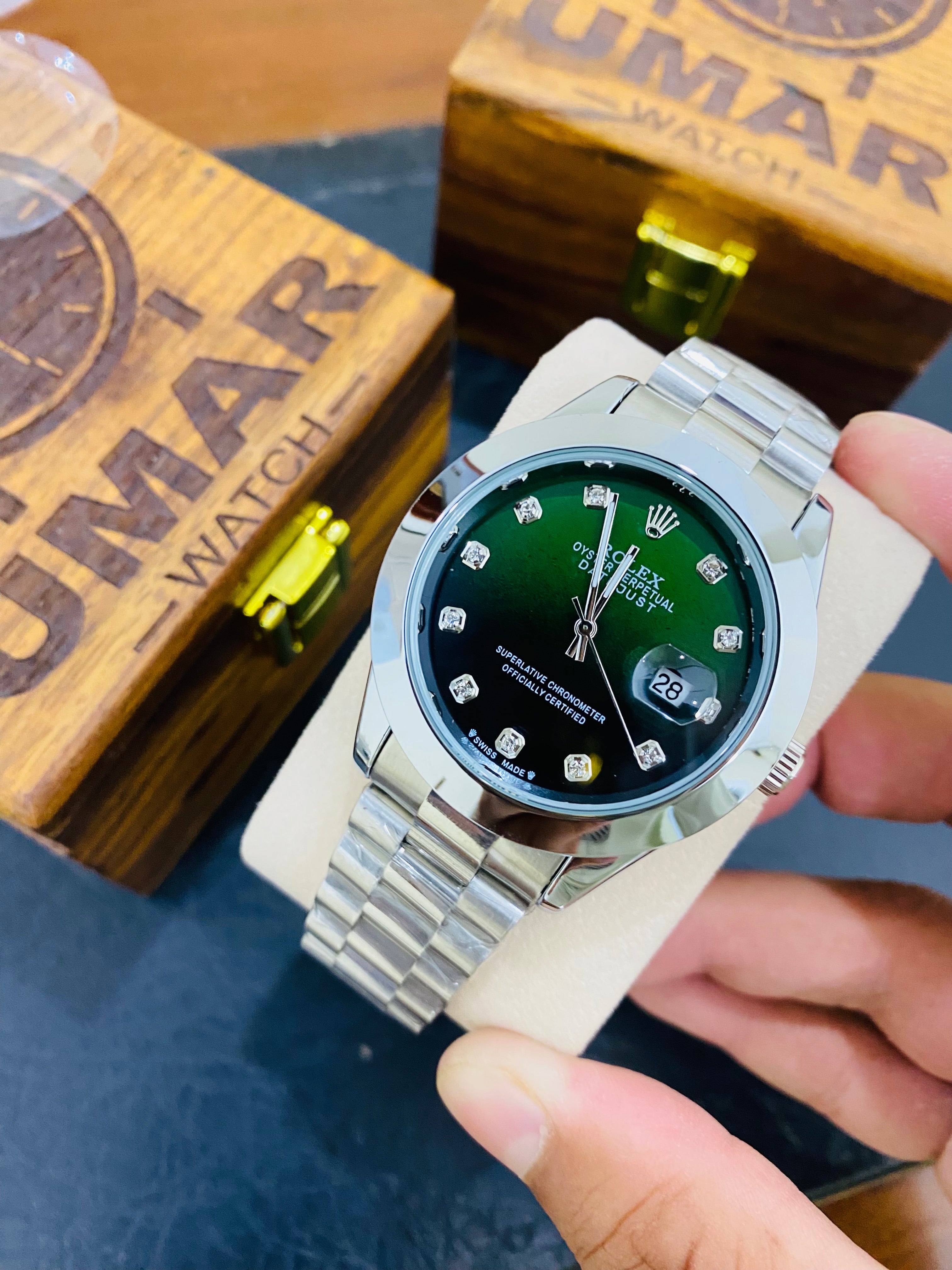 Tow Color Dial New model With Date Function Best Finishing