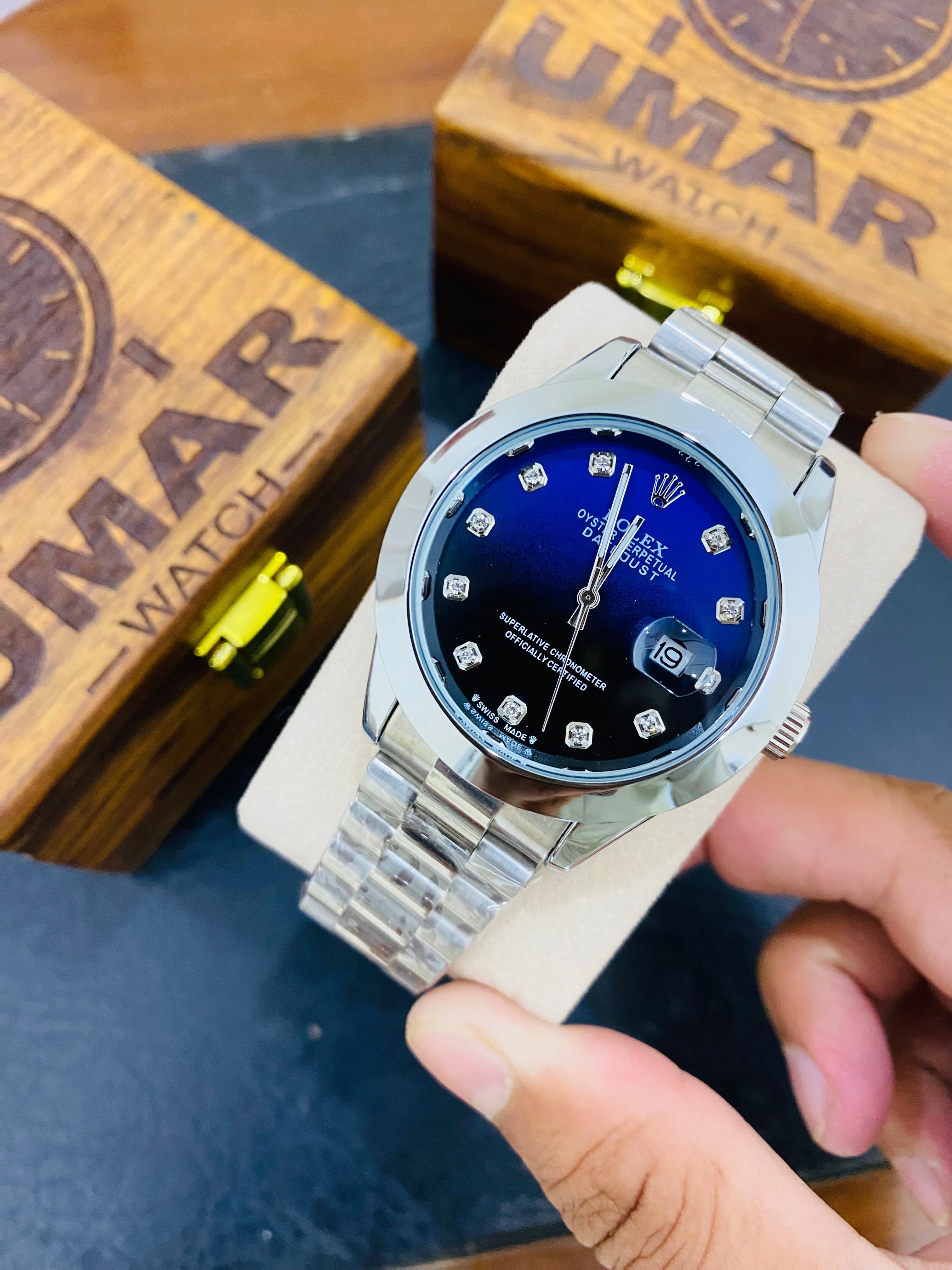 Tow Color Dial New model With Date Function Best Finishing